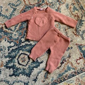 Rose pink knitted set